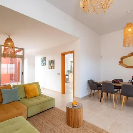 Ocean Pearl By * 安提瓜